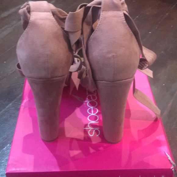 Dusty Blush heel - Picture 2 of 4